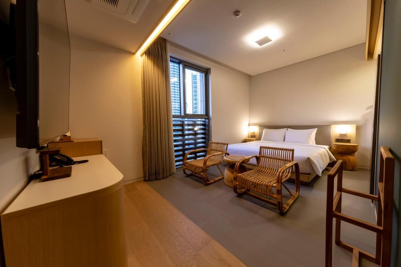 Hound Hotel Haeundae Signature Puszan Kültér fotó