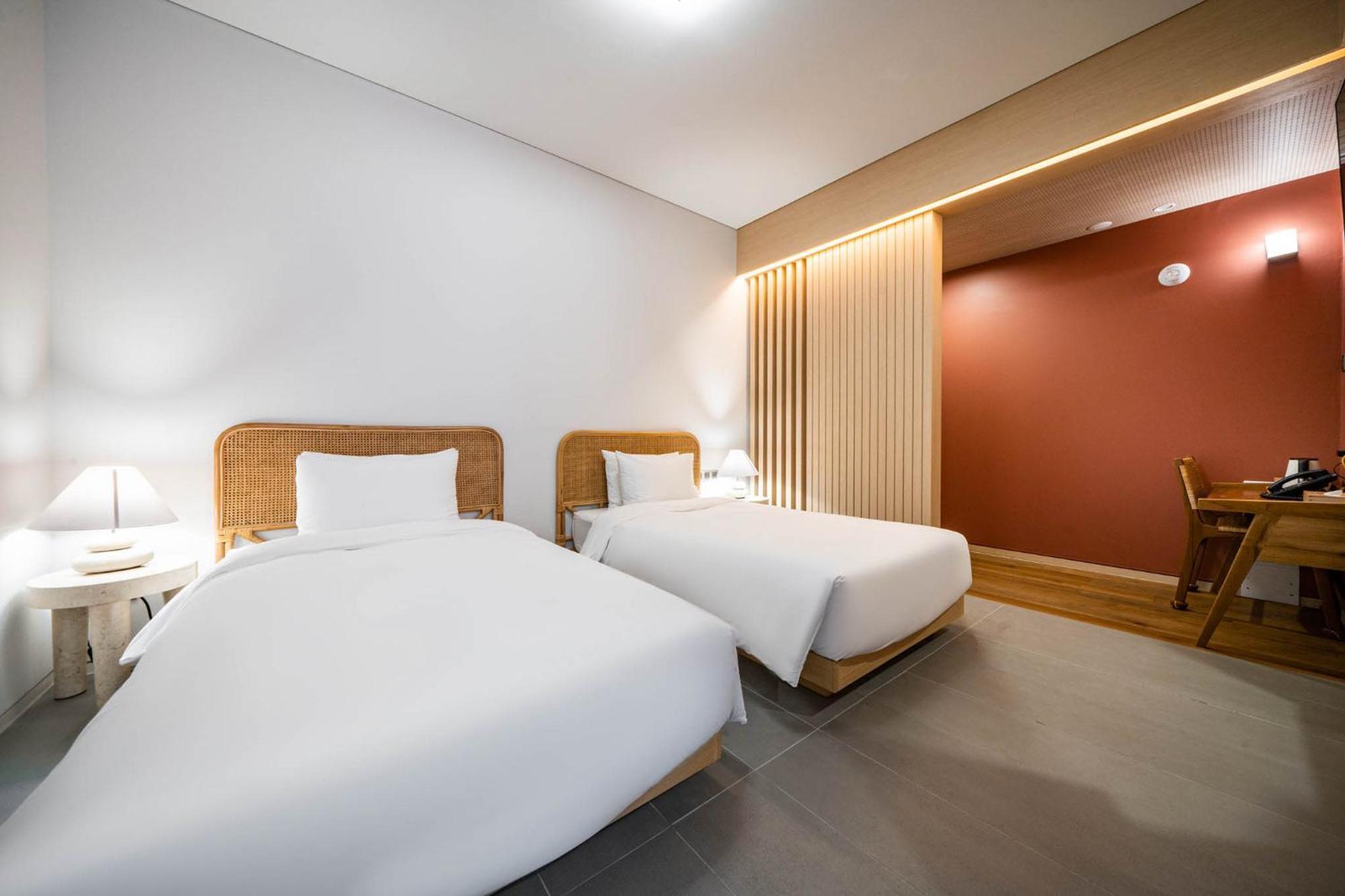 Hound Hotel Haeundae Signature Puszan Kültér fotó